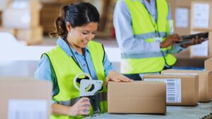 Centraliza tu paquetería en Almonte y gana en rapidez